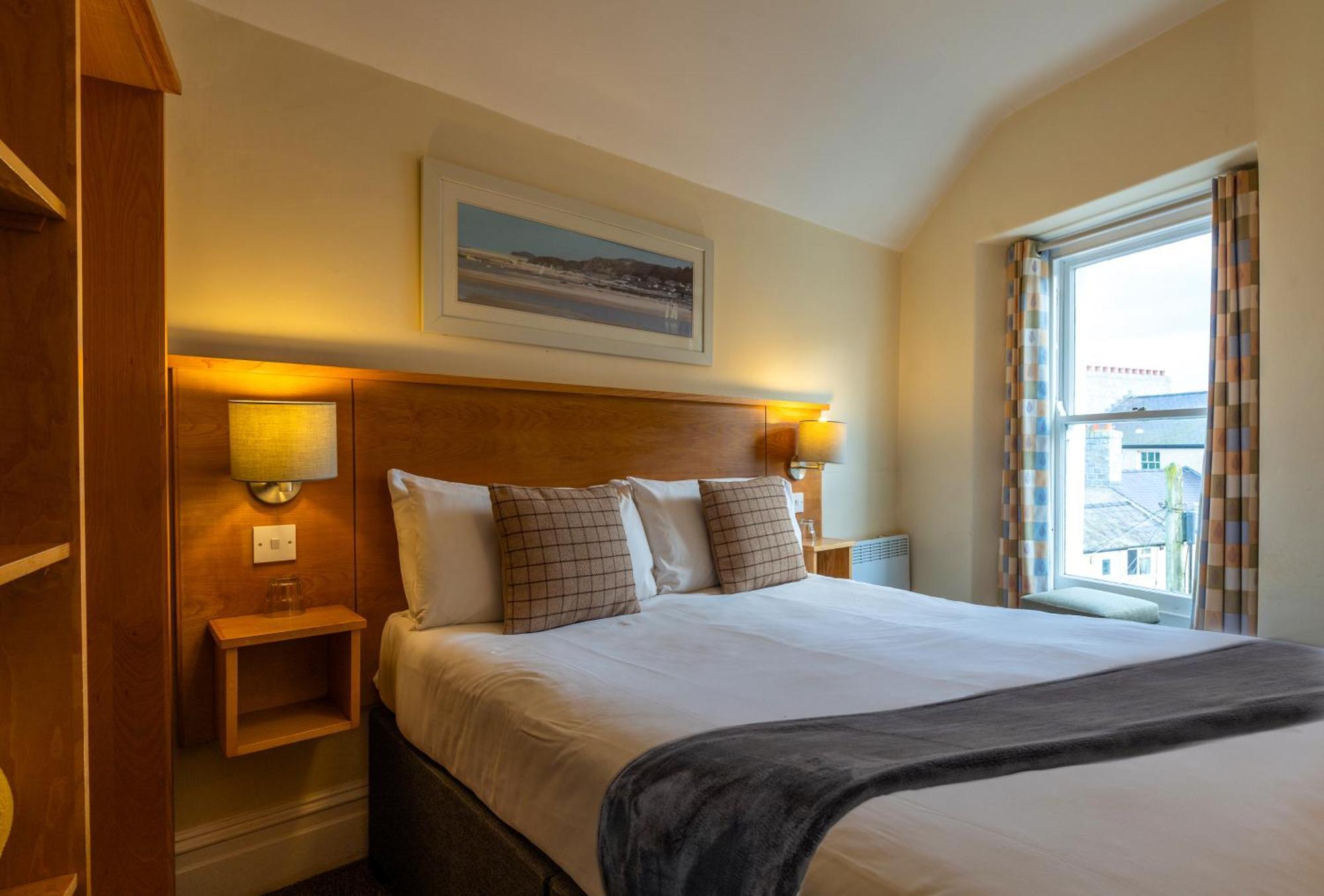 Castle Court Otel Beaumaris Dış mekan fotoğraf